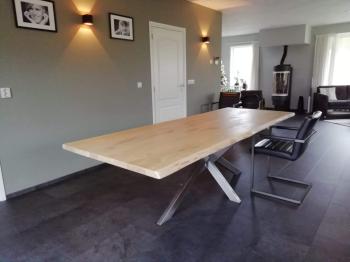 Tafel eikenhout en RVS